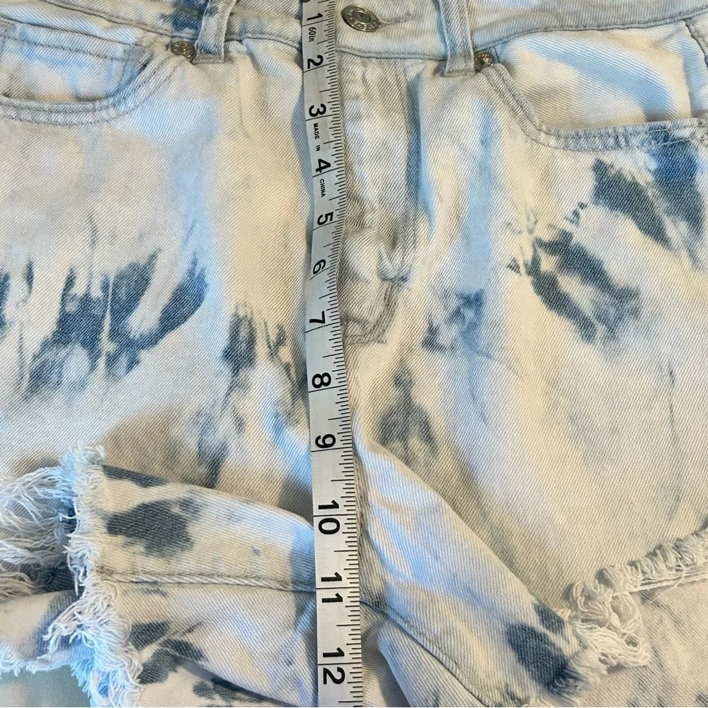 American Eagle Highest Rise Mom Short Acid Wash Shorts Women’s 2 Distressed Hem - Picture 11 of 11